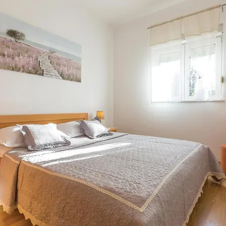 Vukovarska Ii Apartament Makarska